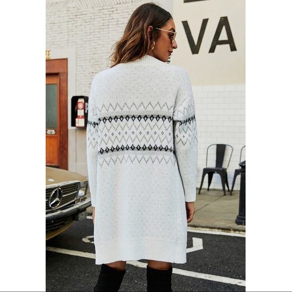 Black And White Aztec Print Cardigan - Picture 2 of 4